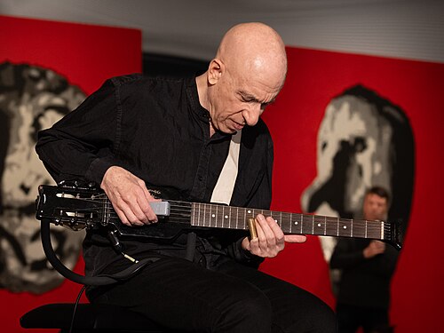 Elliott Sharp